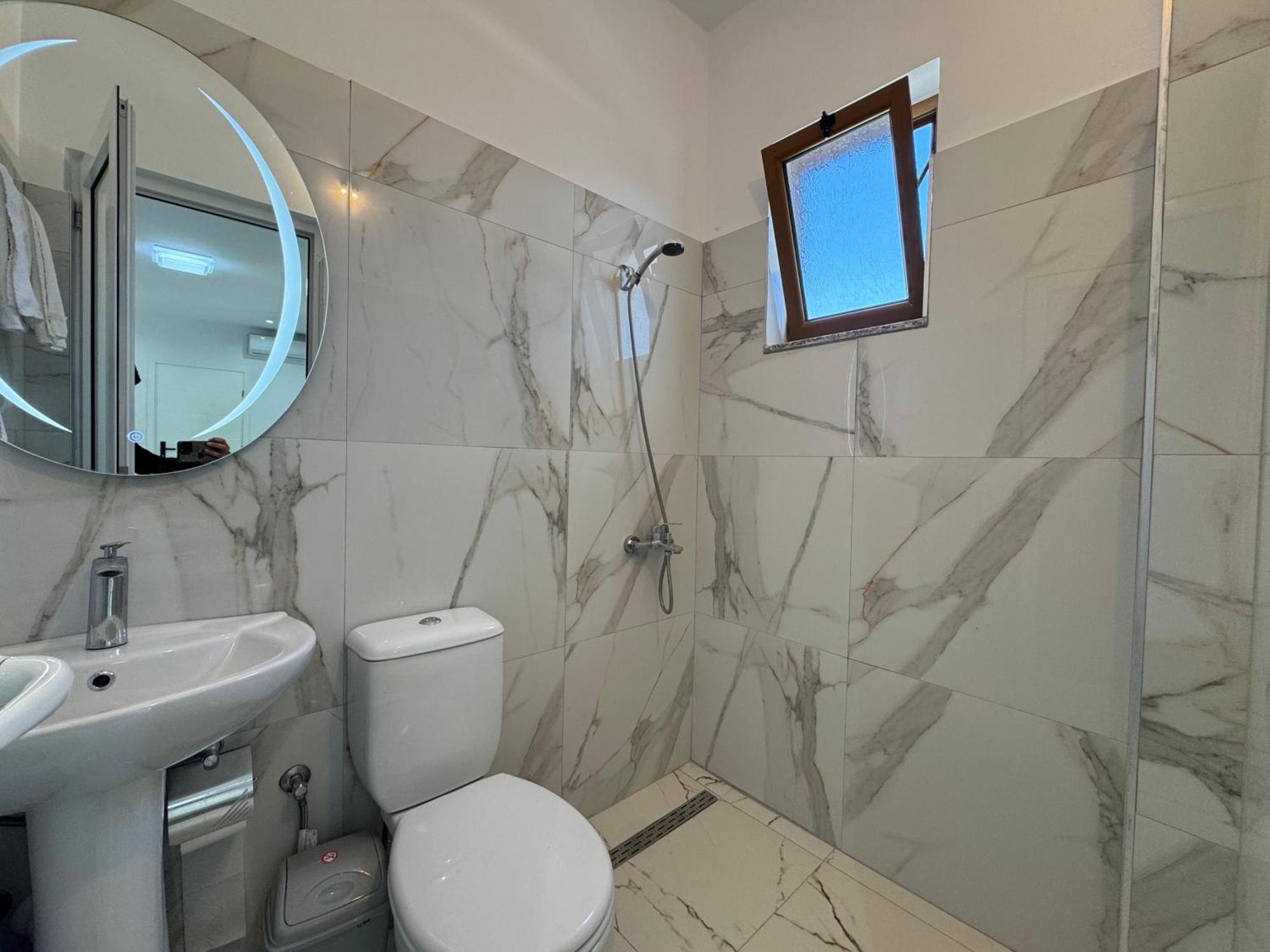 Vila Hergi Sarande Ngoại thất bức ảnh