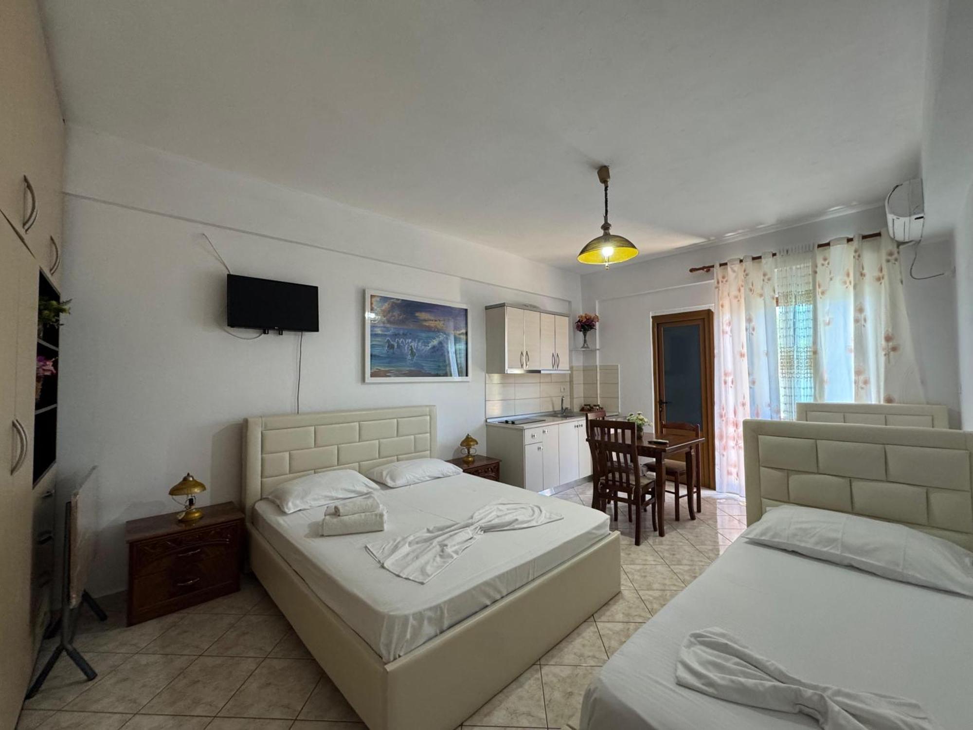 Vila Hergi Sarande Ngoại thất bức ảnh